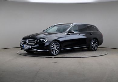 Mercedes-Benz E 300, 2022