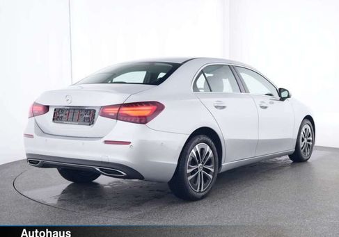 Mercedes-Benz A 200, 2023