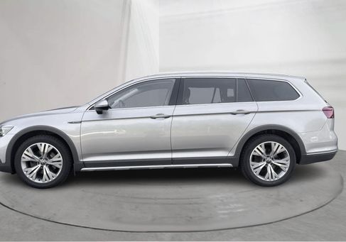 Volkswagen Passat, 2022
