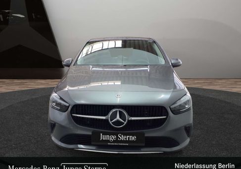 Mercedes-Benz B 180, 2026