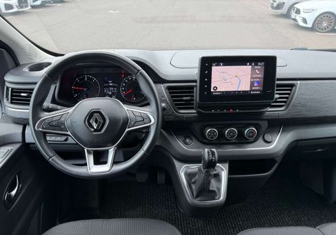 Renault Trafic, 2023 3