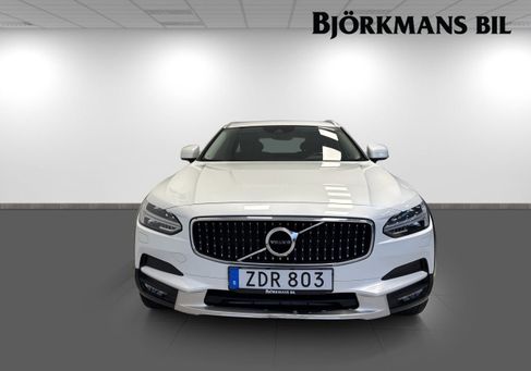 Volvo V90 Cross Country, 2018