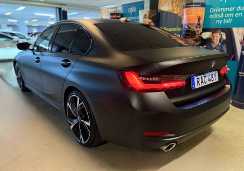 BMW 320, 2023 3
