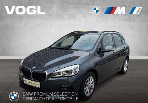 BMW 216, 2021