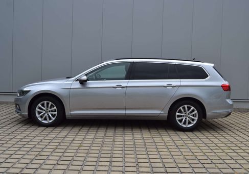 Volkswagen Passat Variant, 2023