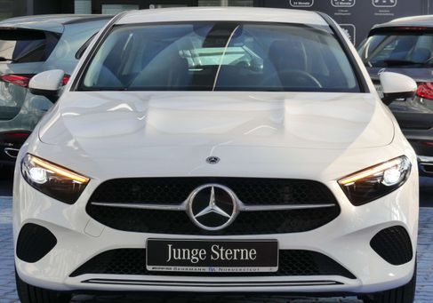 Mercedes-Benz A 180, 2025