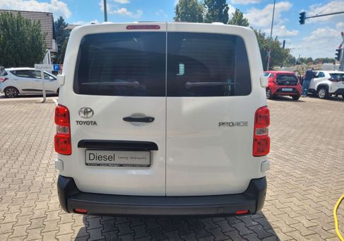 Toyota Proace, 2022