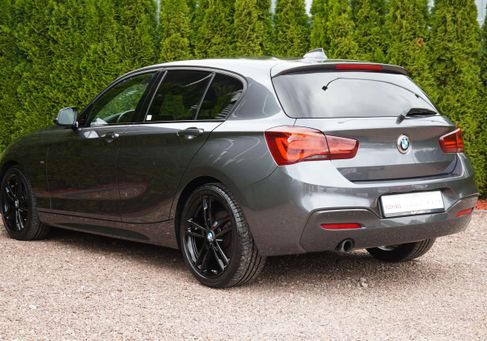 BMW 118, 2018