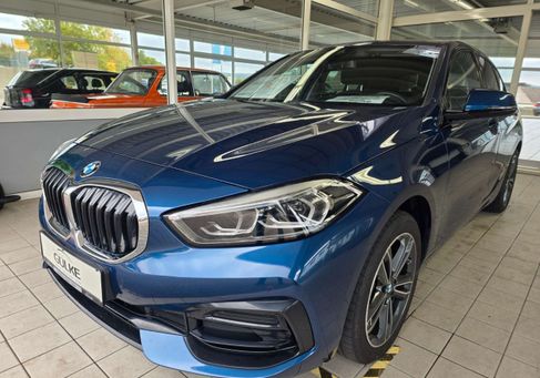 BMW 118, 2022