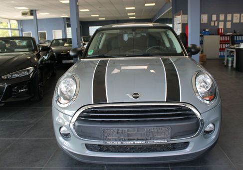 MINI ONE, 2019