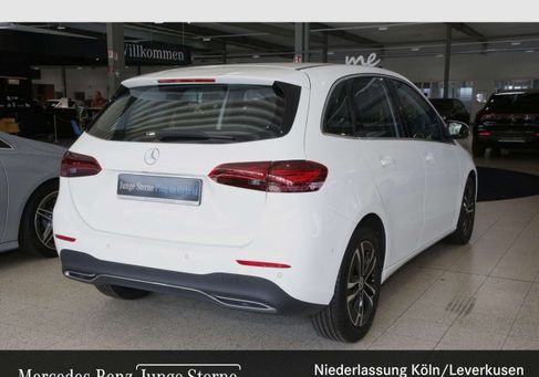 Mercedes-Benz B 180, 2026