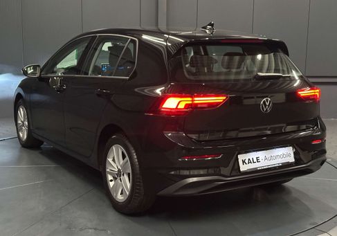 Volkswagen Golf, 2024 3