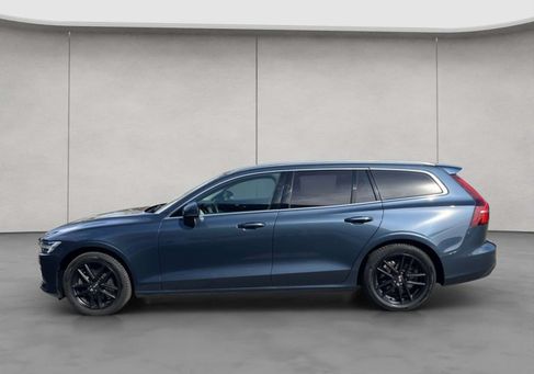 Volvo V60, 2022