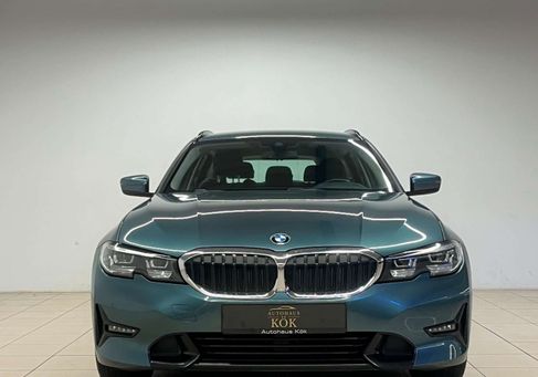 BMW 330, 2020