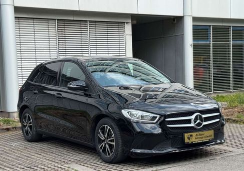 Mercedes-Benz B 180, 2020