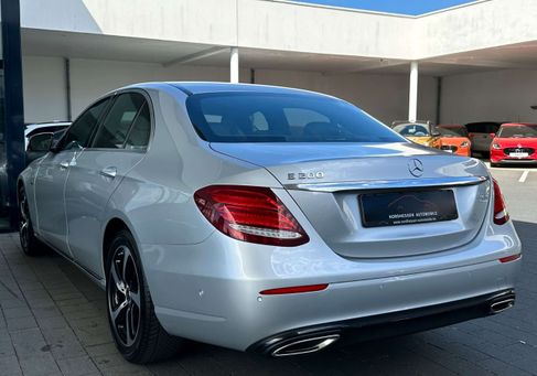 Mercedes-Benz E 200, 2019 3