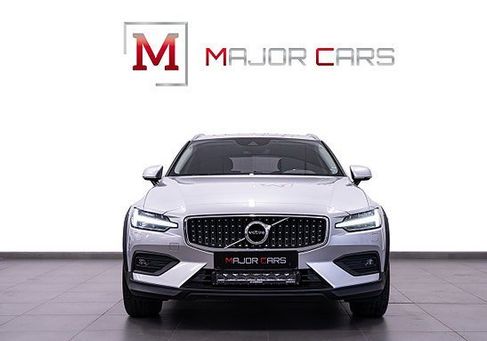 Volvo V60 Cross Country, 2020