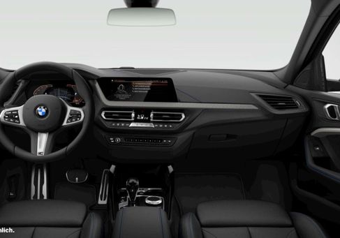 BMW 120, 2023