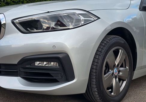 BMW 118, 2019