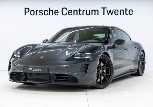 Porsche Taycan, 2023