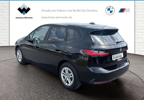 BMW 216, 2023