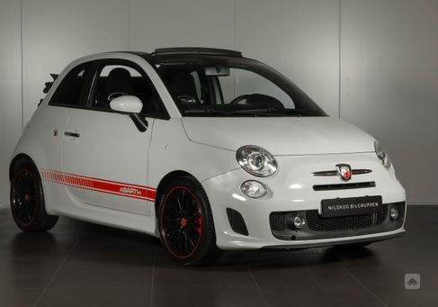 Abarth 500C, 2011