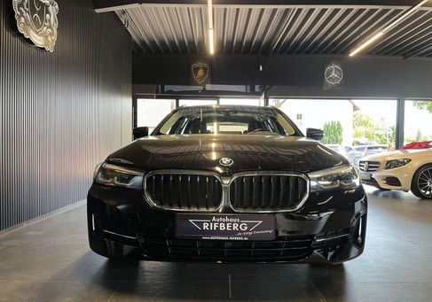 BMW 530, 2022