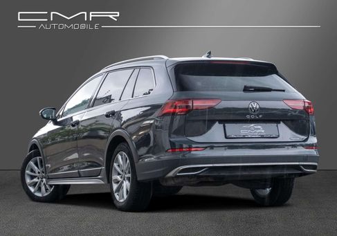 Volkswagen Golf, 2022