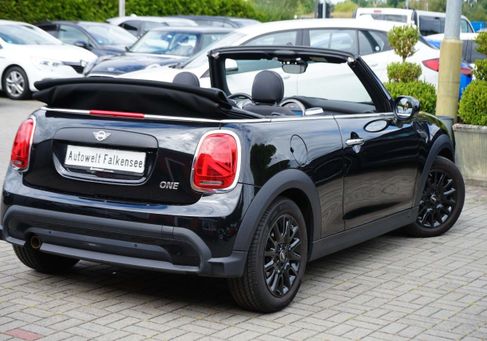 MINI ONE, 2022