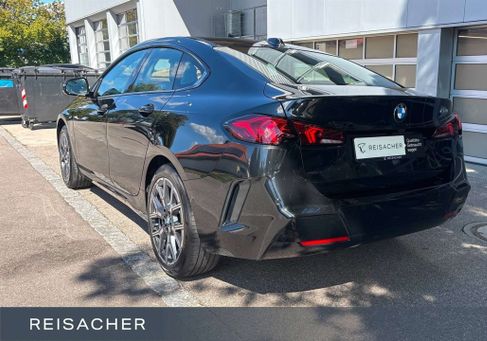 BMW 220, 2025 2
