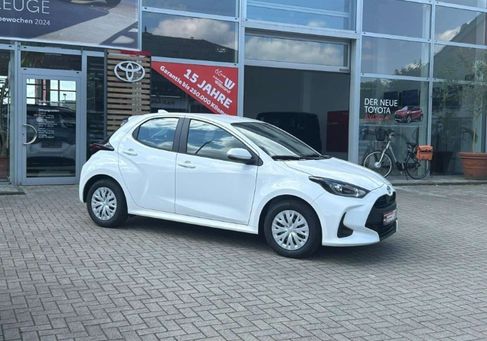 Toyota Yaris, 2024