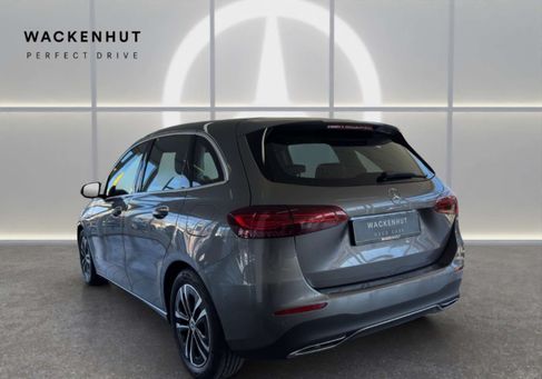 Mercedes-Benz B 180, 2024