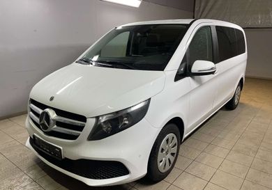 Mercedes-Benz V 220, 2022
