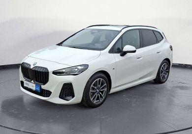 BMW 220, 2025
