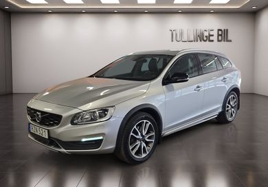 Volvo V60 Cross Country, 2018