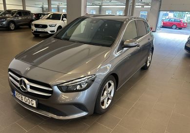 Mercedes-Benz B 180, 2020