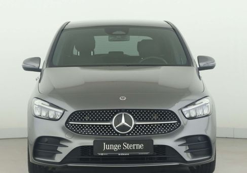 Mercedes-Benz B 200, 2023