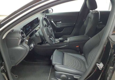 Mercedes-Benz CLA 200, 2023