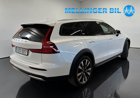 Volvo V60 Cross Country, 2023