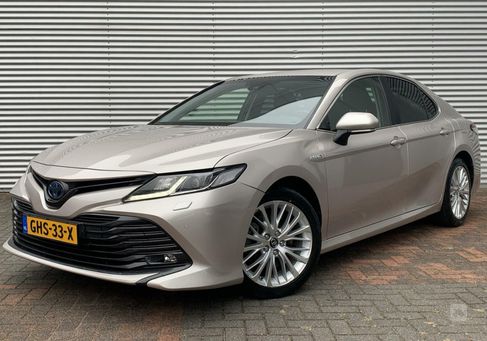 Toyota Camry, 2020