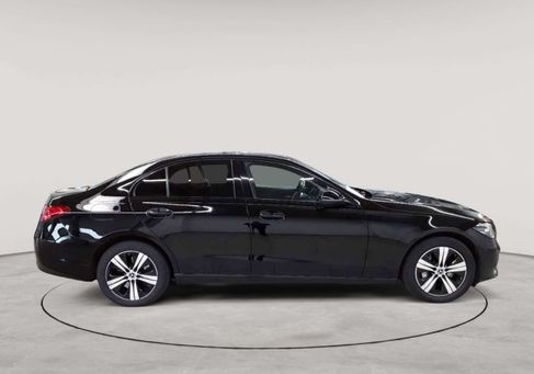 Mercedes-Benz C 300, 2023 3