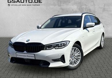 BMW 330, 2021