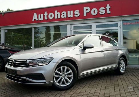 Volkswagen Passat, 2020