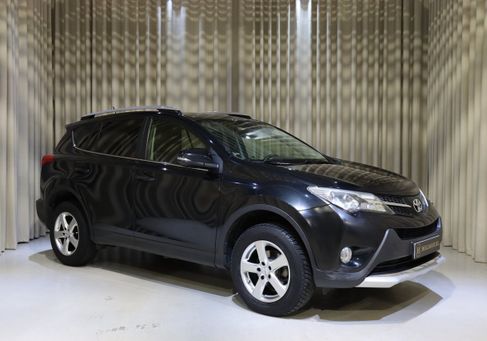 Toyota RAV 4, 2015