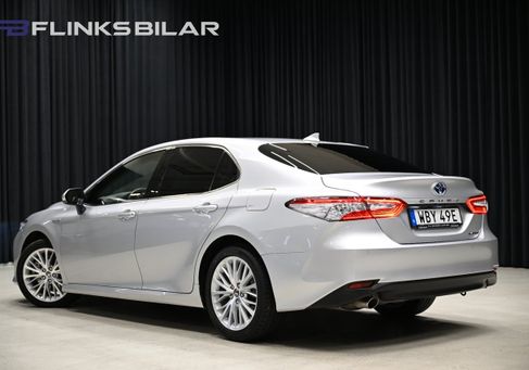 Toyota Camry, 2020 3