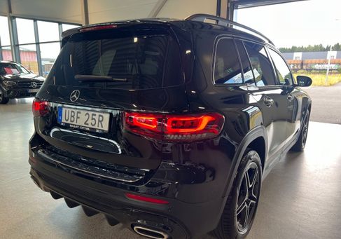 Mercedes-Benz GLB 200, 2023