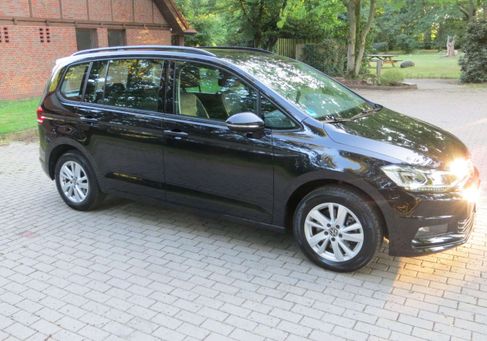Volkswagen Touran, 2023 2