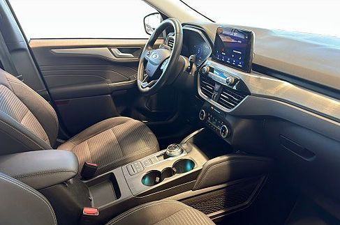 Ford Kuga, 2024