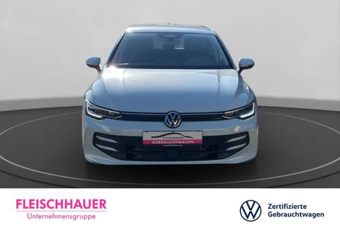 Volkswagen Golf, 2025