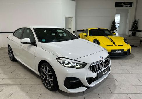 BMW 218, 2022 3